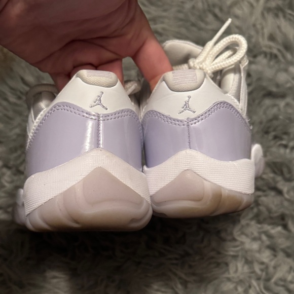 Jordan 11s low - Picture 3 of 6